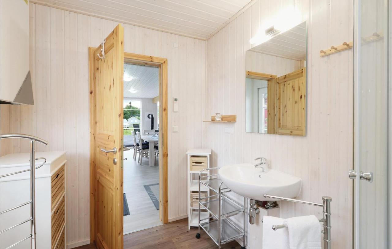Beach Front Home In Zerpenschleuse With Wifi エクステリア 写真