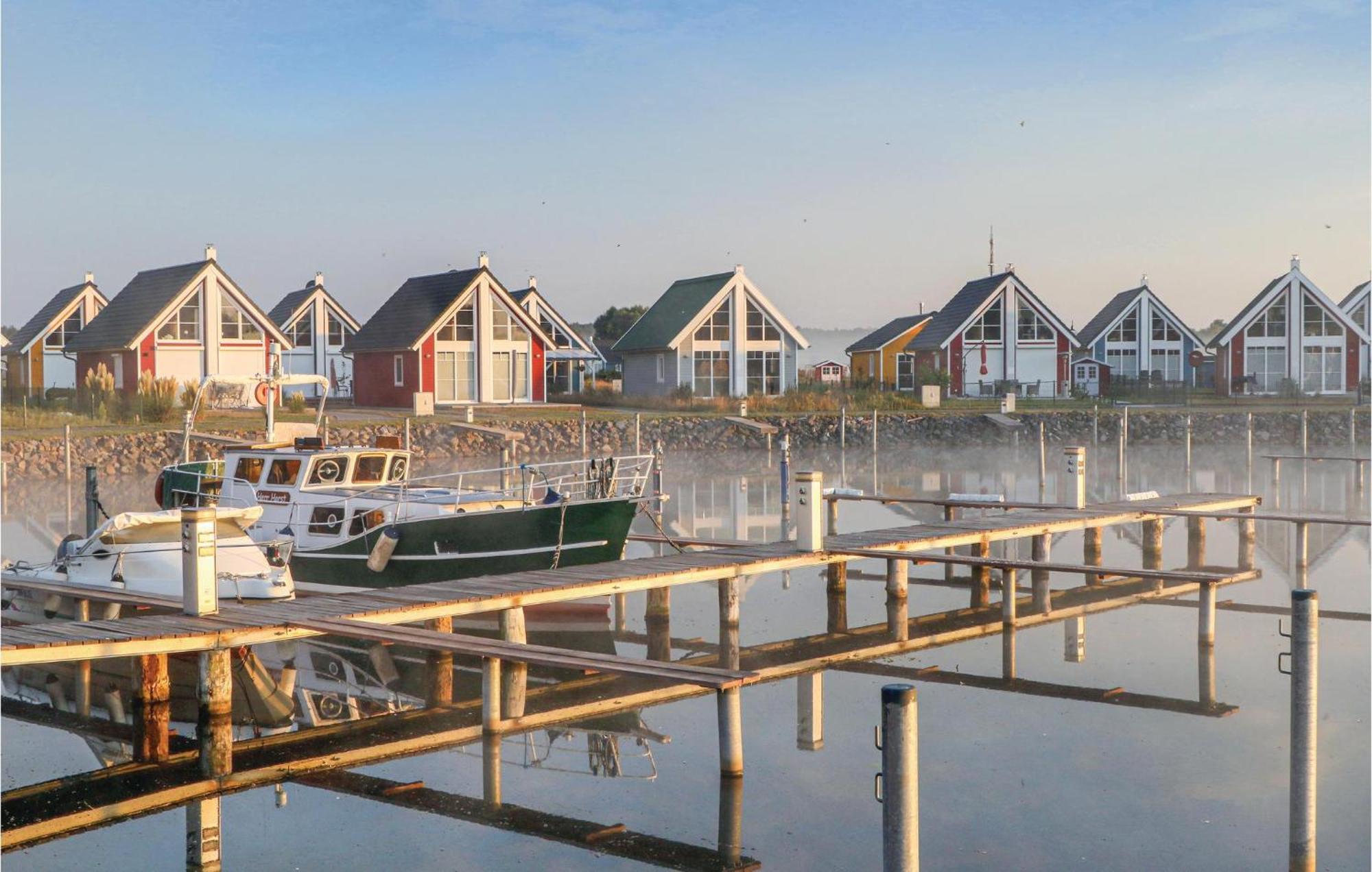 Beach Front Home In Zerpenschleuse With Wifi エクステリア 写真
